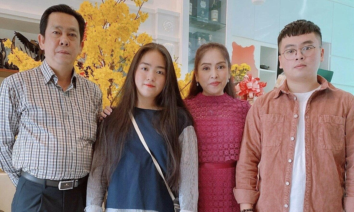 Nữ NSƯT “sợ khổ vì đa tình nên mới có hôn nhân hạnh phúc”: U60 mua 4 căn nhà nhờ hát cải lương- Ảnh 3.