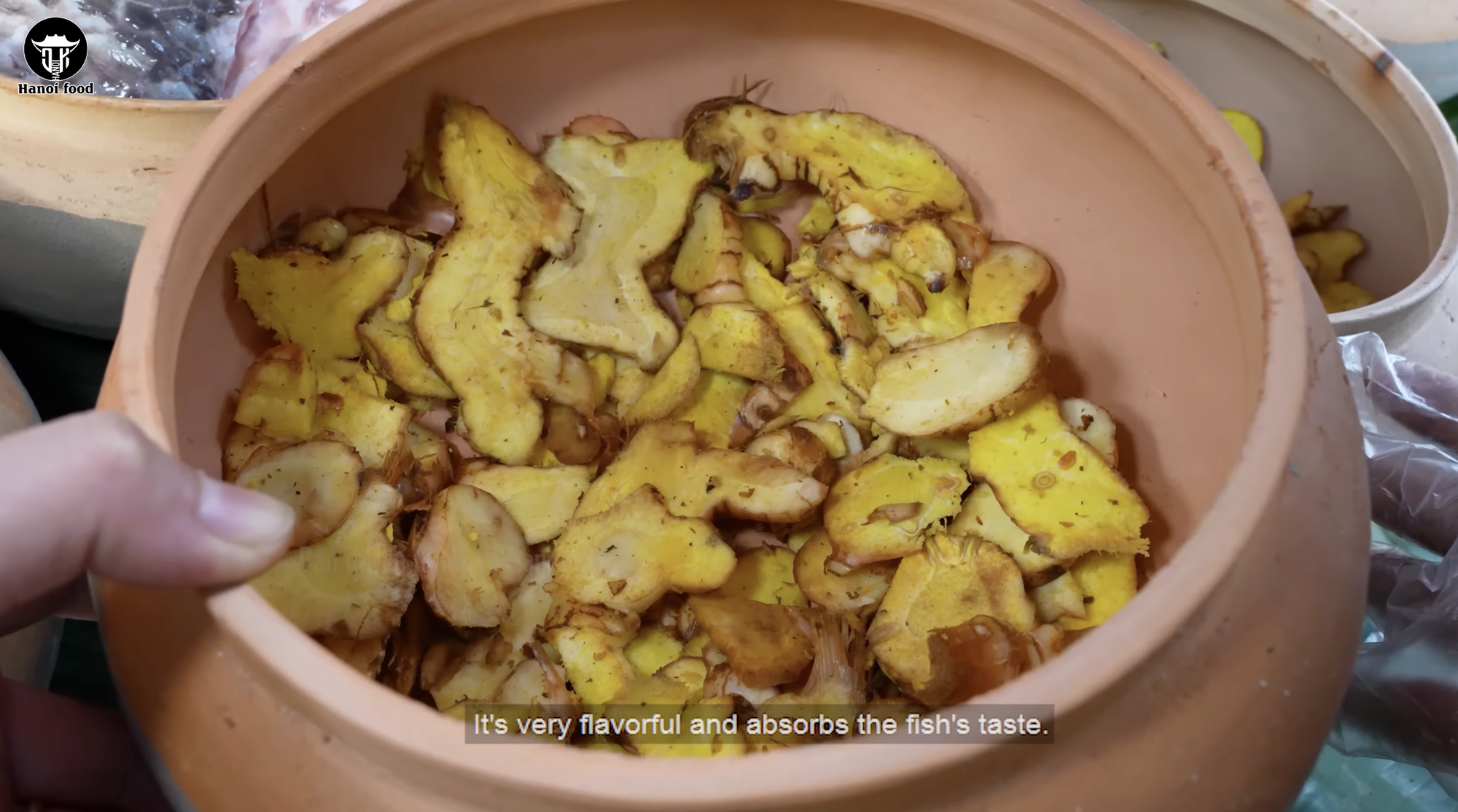 Sự thật về chiếc mặt nạ phòng độc dùng để kho cá tại Làng Vũ Đại ngày Tết- Ảnh 4. Sự thật về chiếc mặt nạ phòng độc dùng để kho cá tại Làng Vũ Đại ngày Tết- Ảnh 4.