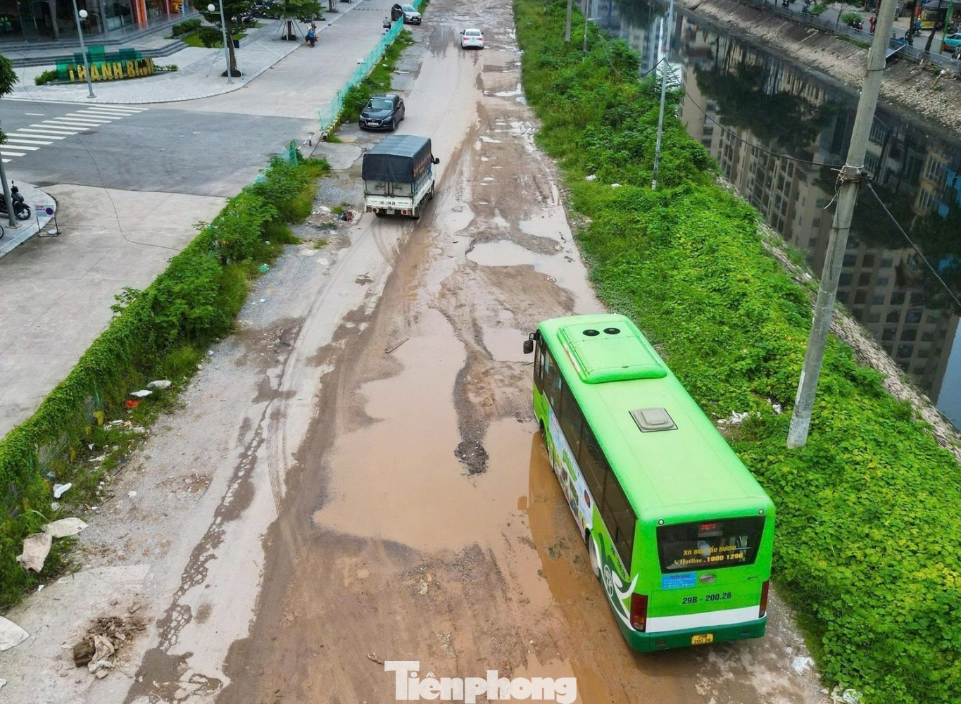 Bắt đầu sửa chữa tuyến đường 'đau khổ' giữa trung tâm Hà Nội- Ảnh 2.