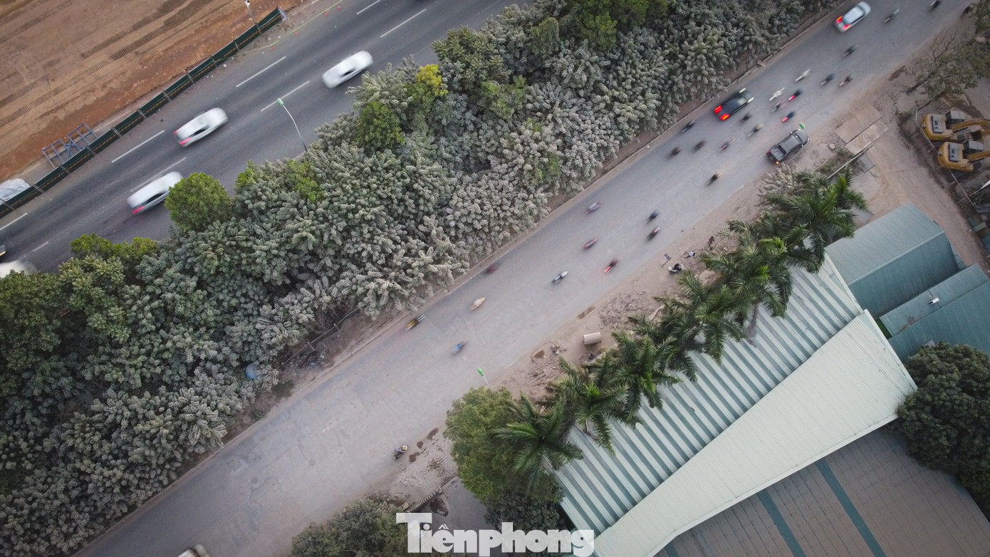 'Con đường bụi' cửa ngõ Hà Nội: Xe cộ chen chúc, dân kêu trời- Ảnh 9.