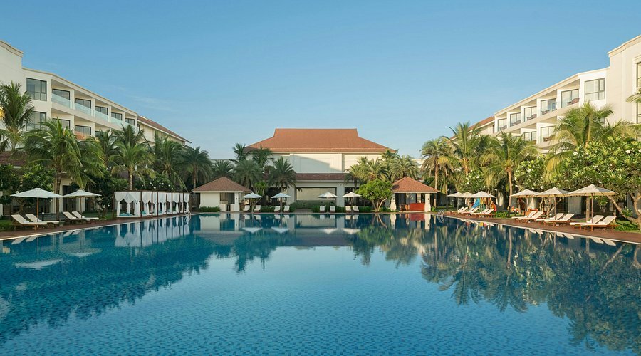 Vừa nghỉ dưỡng vừa khám phá văn hoá bản địa: Hành trình trải nghiệm “có một không hai” từ phố cổ Hội An đến Phuket, Bali- Ảnh 2. Vừa nghỉ dưỡng vừa khám phá văn hoá bản địa: Hành trình trải nghiệm “có một không hai” từ phố cổ Hội An đến Phuket, Bali- Ảnh 2.