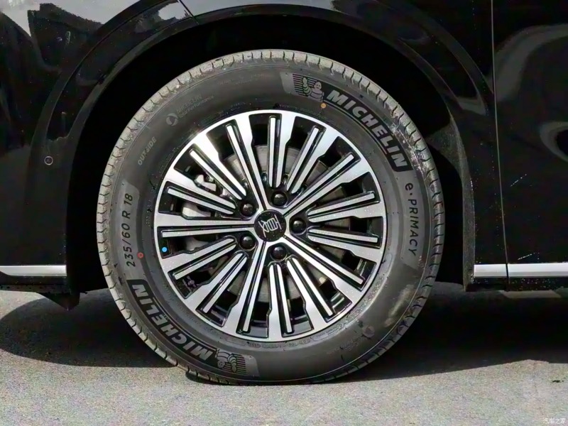 MPV ngang cỡ Kia Carnival từng được BYD đăng ký ở Việt Nam: Phiên bản mới có tầm hoạt động hơn 1.100 km, giá tương đương 760 triệu đồng- Ảnh 4. MPV ngang cỡ Kia Carnival từng được BYD đăng ký ở Việt Nam: Phiên bản mới có tầm hoạt động hơn 1.100 km, giá tương đương 760 triệu đồng- Ảnh 4.