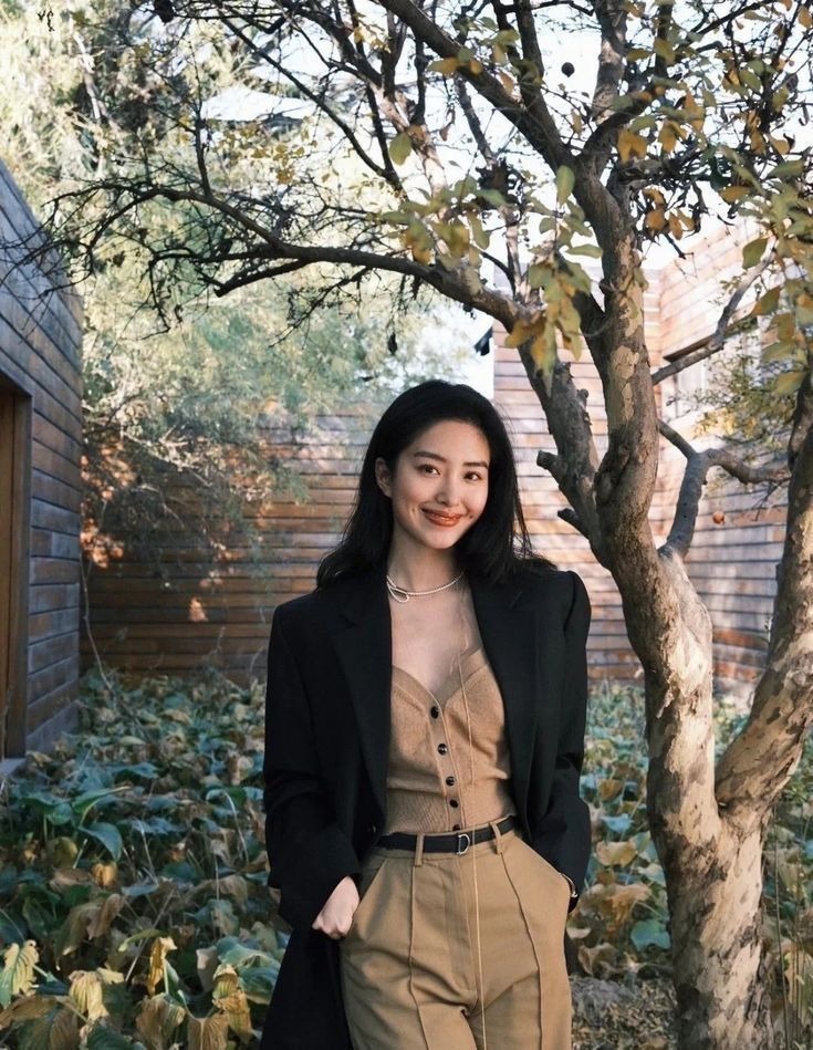 Trúng số độc đắc ở tuổi trung niên cũng không = 5 chiến lược "cải vận" này- Ảnh 1.