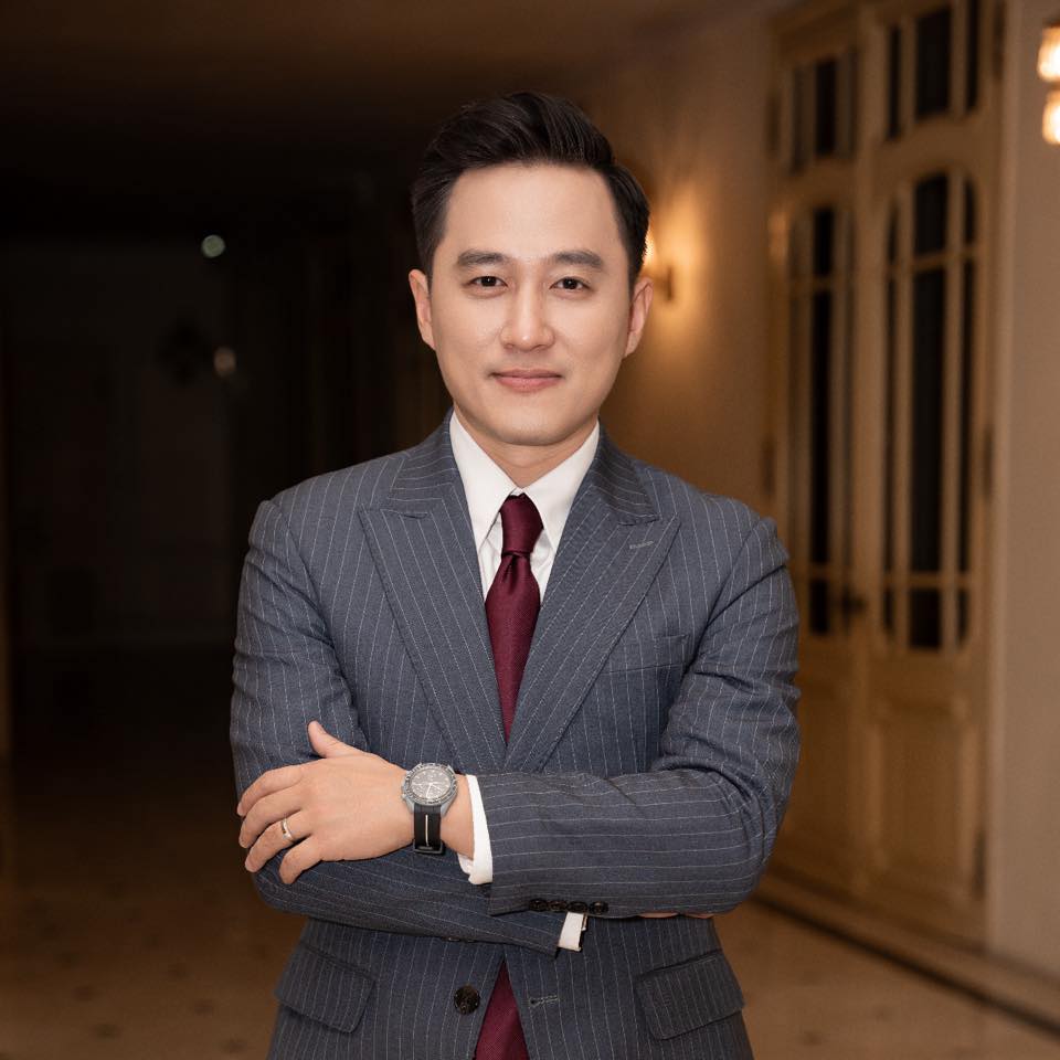 MC Ngọc Huy - MC dẫn Olympia lâu năm nhất: "Khánh Vy trưởng thành còn nhanh hơn cả... phần thi Tăng tốc"- Ảnh 5. MC Ngọc Huy - MC dẫn Olympia lâu năm nhất: "Khánh Vy trưởng thành còn nhanh hơn cả... phần thi Tăng tốc"- Ảnh 5.