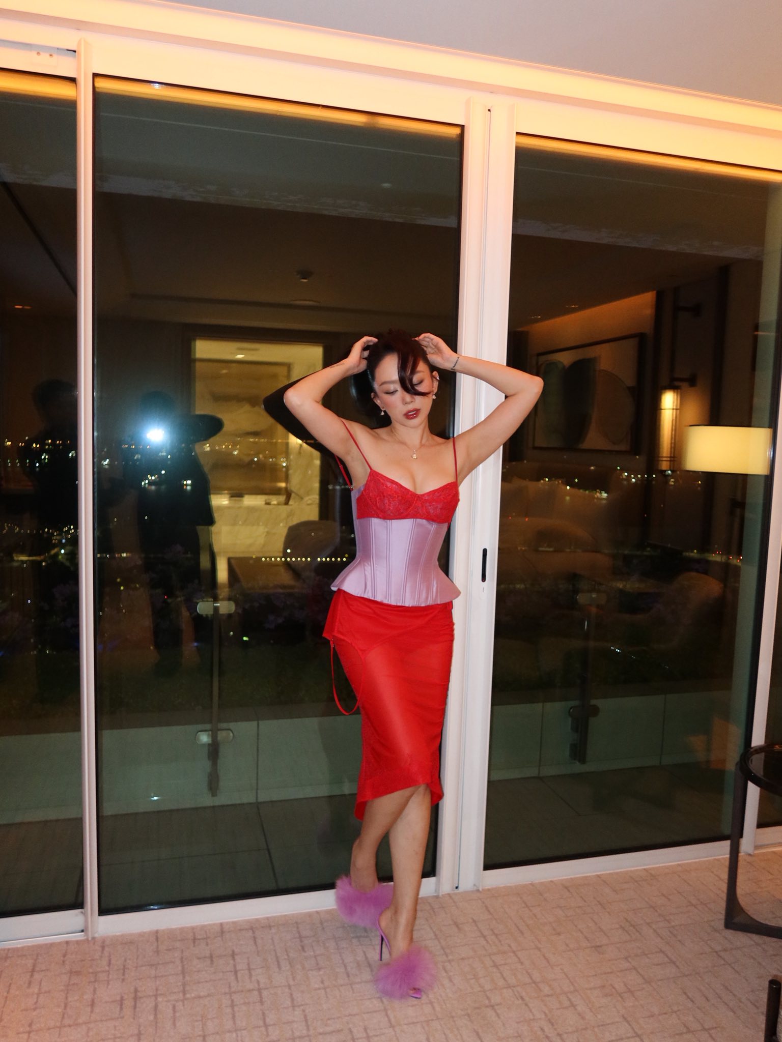 Khi Tóc Tiên...  Khi Tóc Tiên...