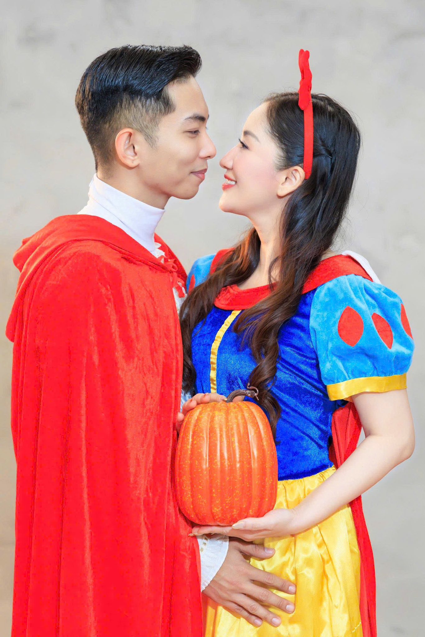 Lý do Khánh Thi chưa mang bầu con thứ 4, tất cả là tại Phan Hiển!- Ảnh 1. Lý do Khánh Thi chưa mang bầu con thứ 4, tất cả là tại Phan Hiển!- Ảnh 1.