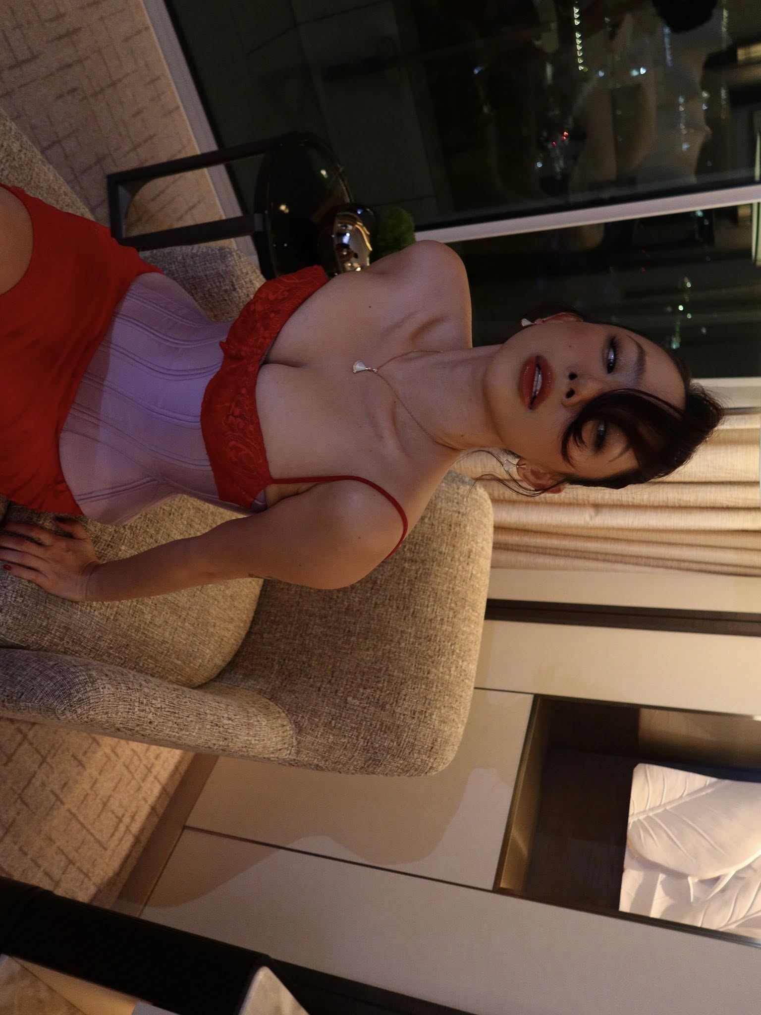 Khi Tóc Tiên...  Khi Tóc Tiên...