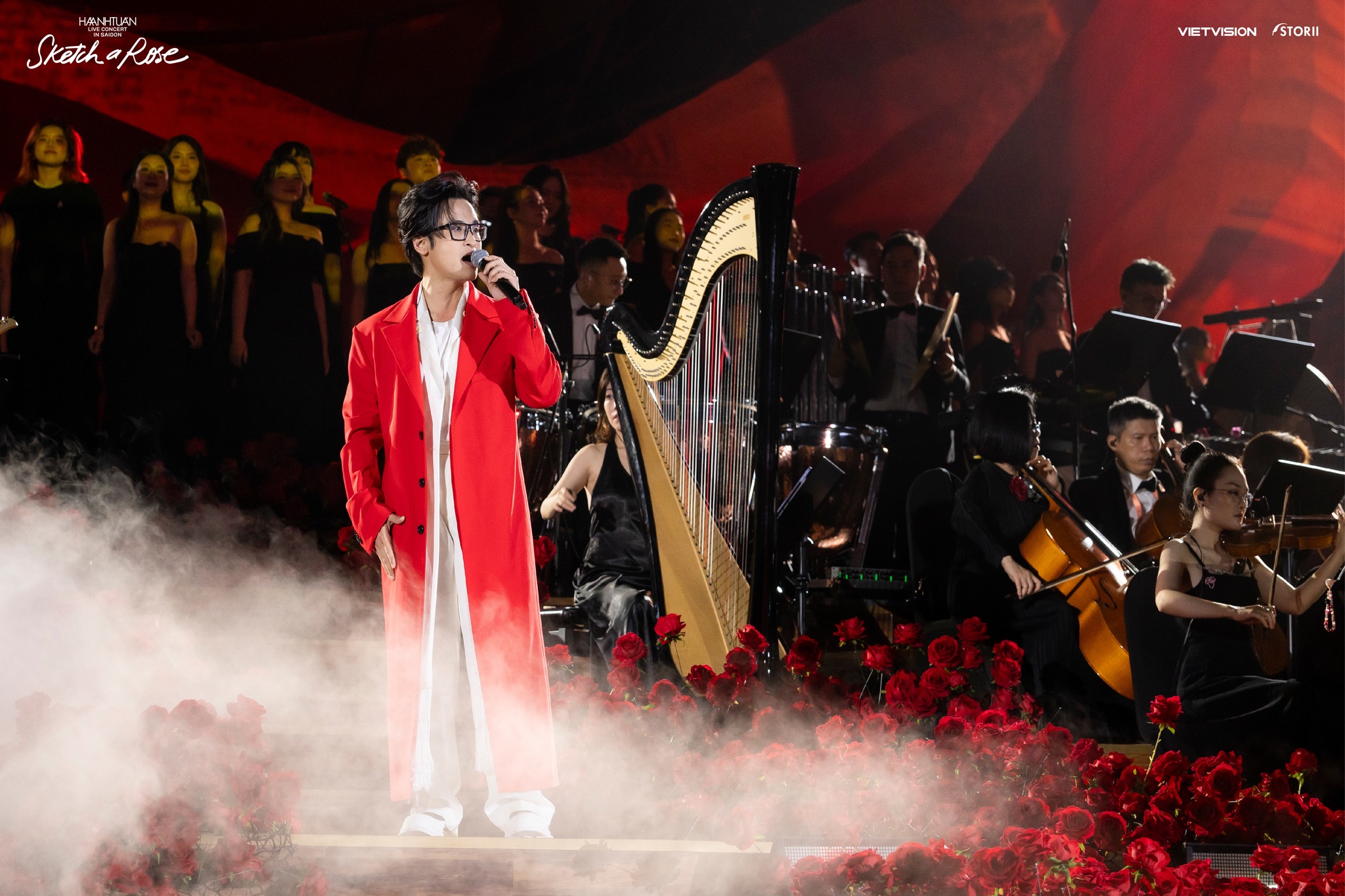 Trụ sở công ty của Sơn Tùng - MTP, Hà Anh Tuấn, Hiếu Thứ Hai: Người ở toà nhà chọc trời "trung tâm của trung tâm", người đặt tại nhà 3 tầng nép mình trong ngõ nhỏ- Ảnh 7. Trụ sở công ty của Sơn Tùng - MTP, Hà Anh Tuấn, Hiếu Thứ Hai: Người ở toà nhà chọc trời "trung tâm của trung tâm", người đặt tại nhà 3 tầng nép mình trong ngõ nhỏ- Ảnh 7.