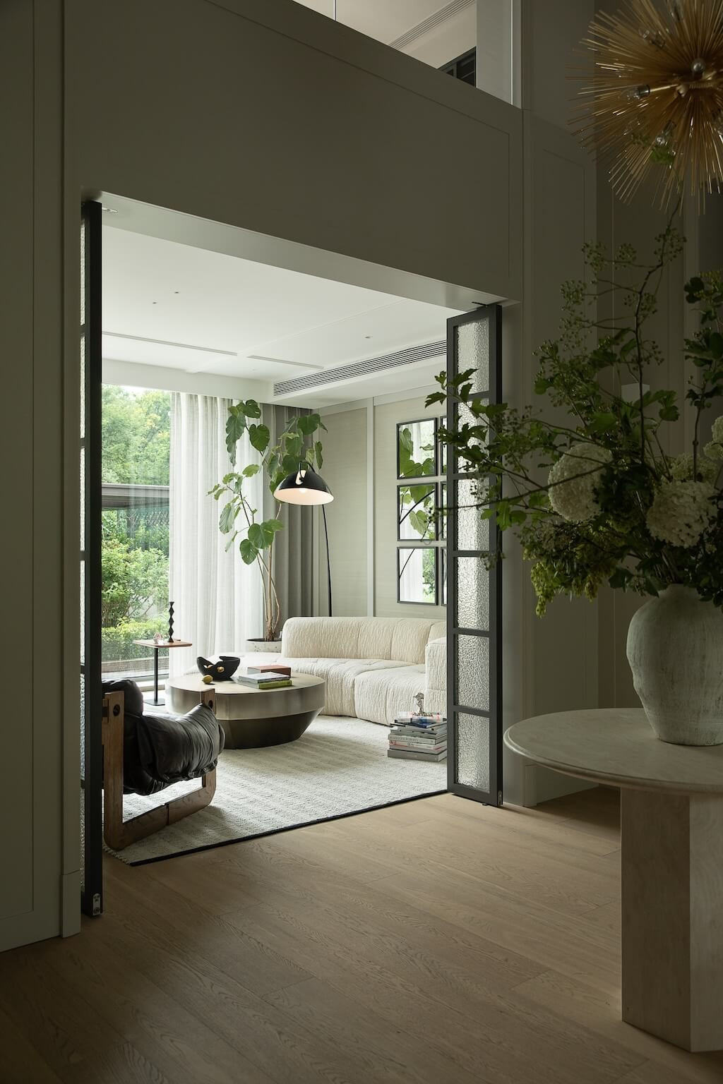 Biệt thự 400m2 ở ngoại ô "chữa lành" với vườn hoa cẩm tú cầu- Ảnh 10.