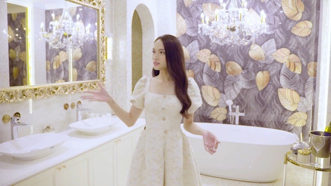 Phi vụ ngốn 10 tỷ của Hoa hậu Hương Giang- Ảnh 24. Phi vụ ngốn 10 tỷ của Hoa hậu Hương Giang- Ảnh 24.