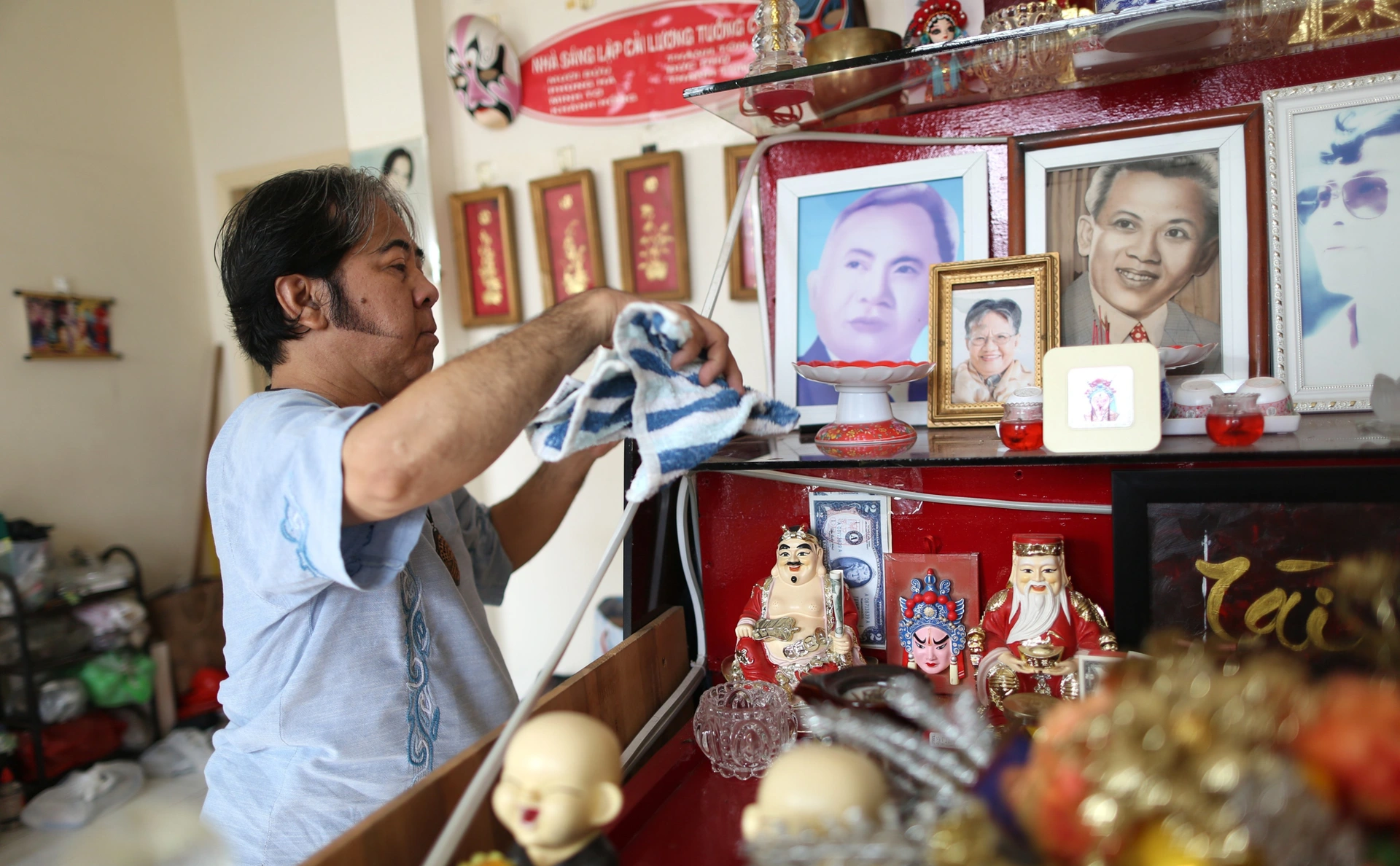 Cặp anh em là NSƯT nổi tiếng, gia tộc lừng lẫy: U70 đều không vợ không con, người là giám đốc, người ở trọ- Ảnh 6. Cặp anh em là NSƯT nổi tiếng, gia tộc lừng lẫy: U70 đều không vợ không con, người là giám đốc, người ở trọ- Ảnh 6.