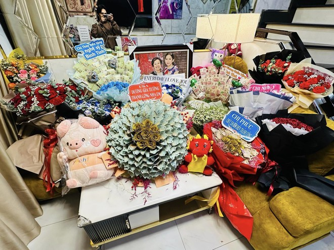 Nữ nghệ sĩ là hậu duệ gia tộc nổi tiếng, gia đình liên tiếp gặp biến cố: Có chồng 12 năm mới công khai- Ảnh 2.