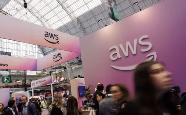 OpenAI, Amazon ký thỏa thuận 38 tỷ USD kéo dài 7 năm- Ảnh 1.