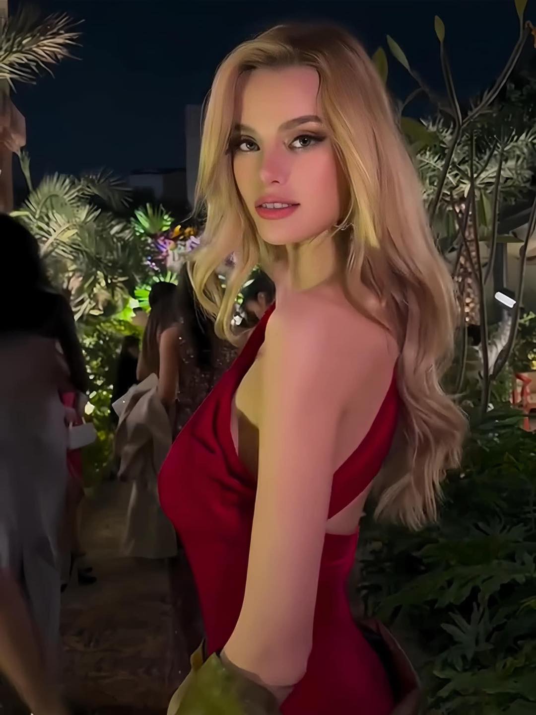 Bữa sáng giàu collagen giúp "Hoa hậu đẹp nhất thế giới" eo thon mỏng dính sau sinh 2 tháng, nhìn sang các món ăn vặt càng thêm trầm trồ- Ảnh 6.