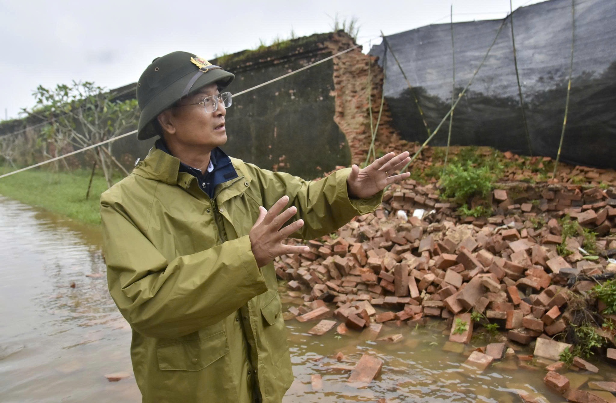 Giám đốc Trung tâm Bảo tồn Di tích Cố đô Huế tiết lộ hiện tượng trước khi tường Hoàng thành sập- Ảnh 1. Giám đốc Trung tâm Bảo tồn Di tích Cố đô Huế tiết lộ hiện tượng trước khi tường Hoàng thành sập- Ảnh 1.