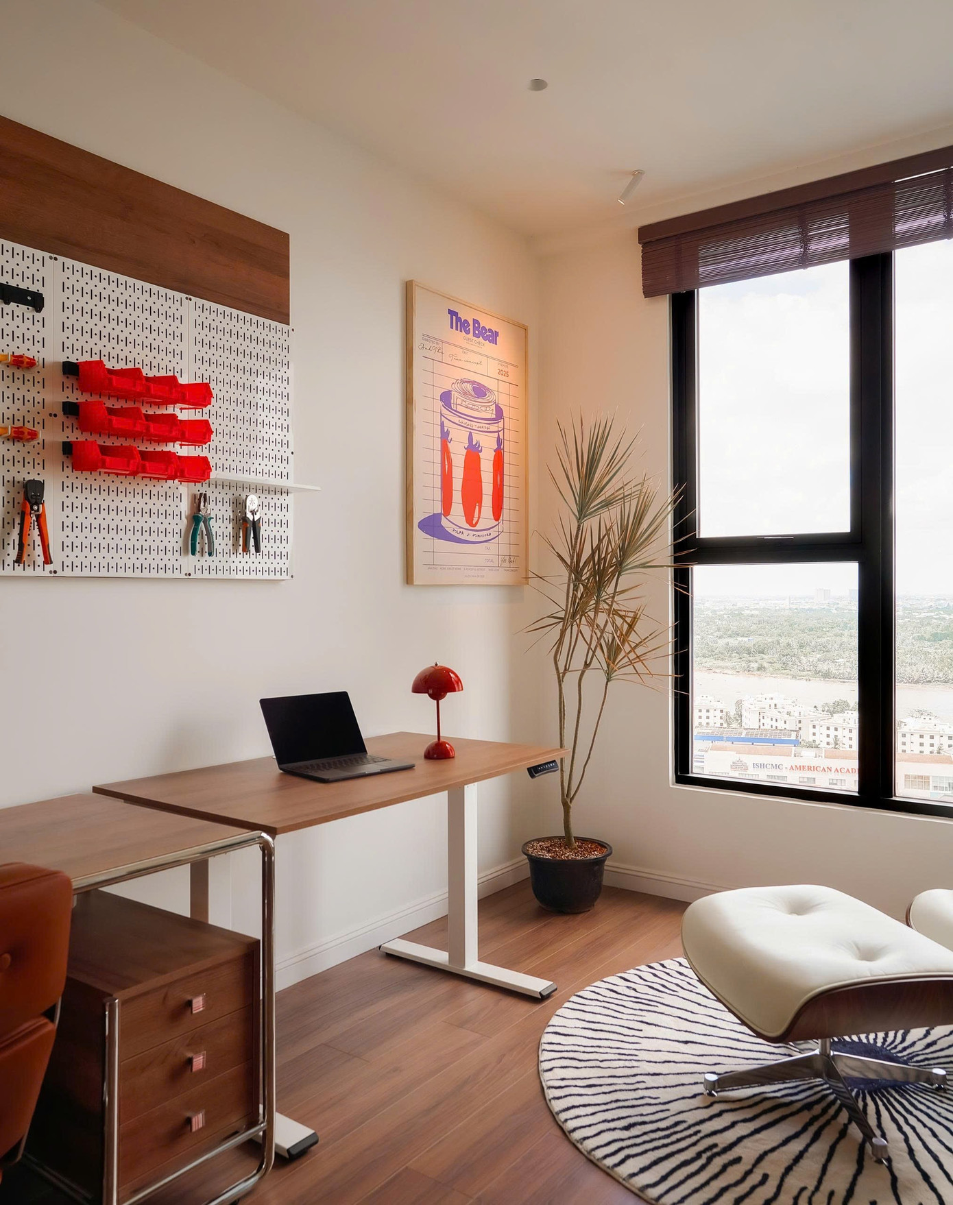 Căn hộ 100m2 dung hòa phong cách Mid-century và yếu tố bản địa- Ảnh 10.