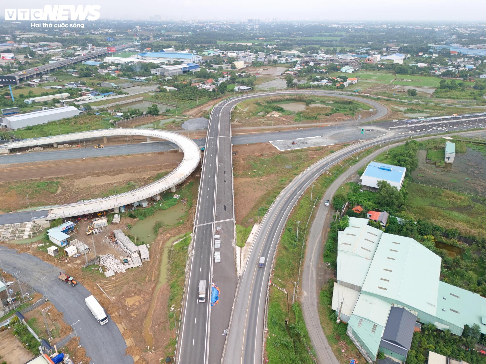 Toàn cảnh Vành đai 3 TP.HCM đoạn qua Tây Ninh tăng tốc về đích- Ảnh 10.