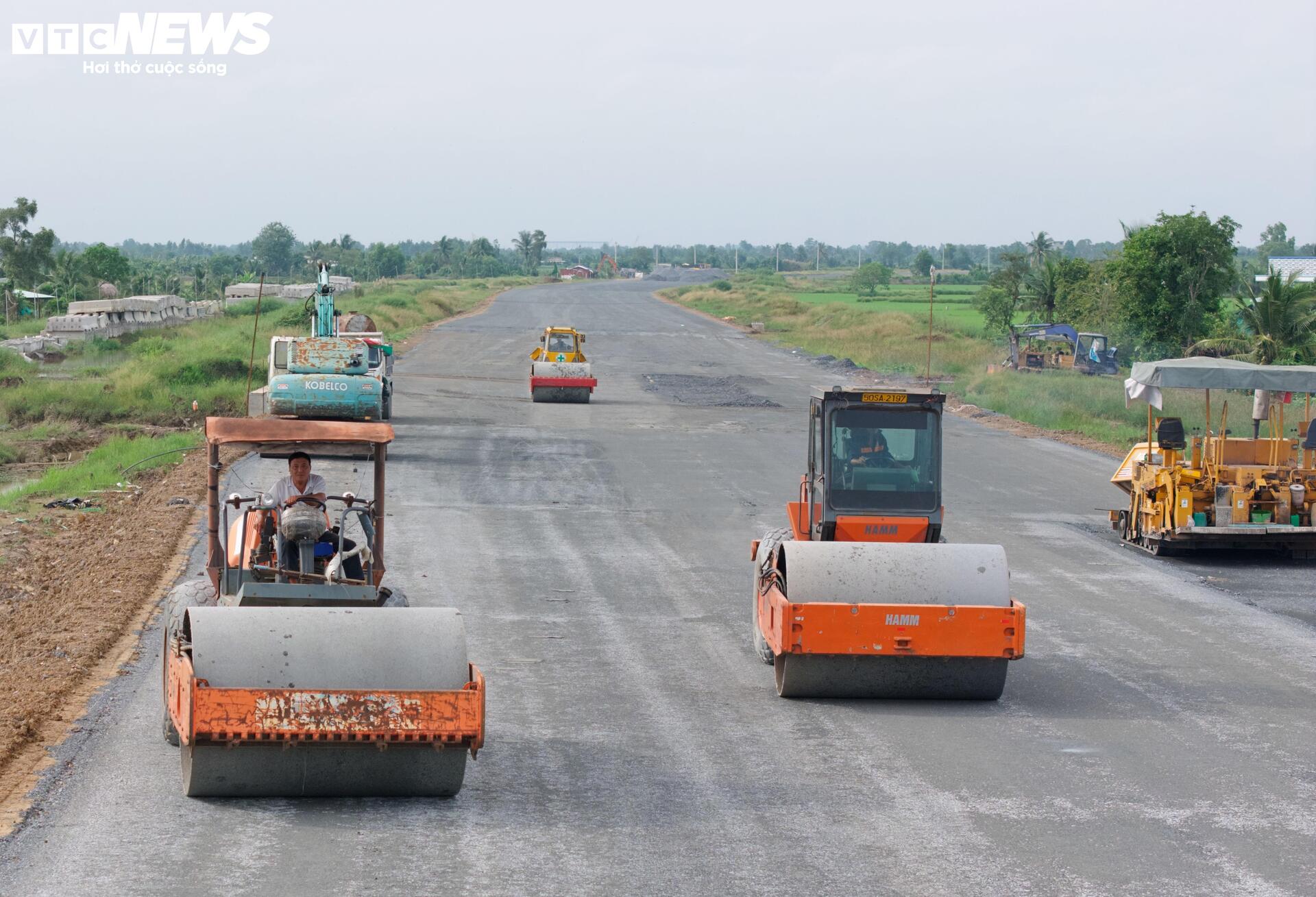 Toàn cảnh Vành đai 3 TP.HCM đoạn qua Tây Ninh tăng tốc về đích- Ảnh 5.