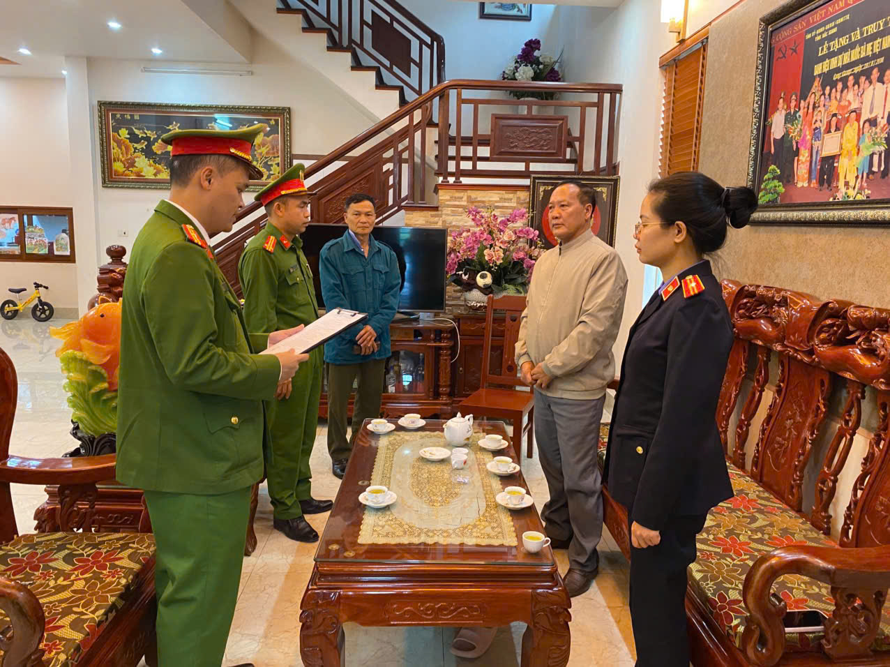 Bắt tạm giam Giám đốc Nguyễn Văn Thấm- Ảnh 1.