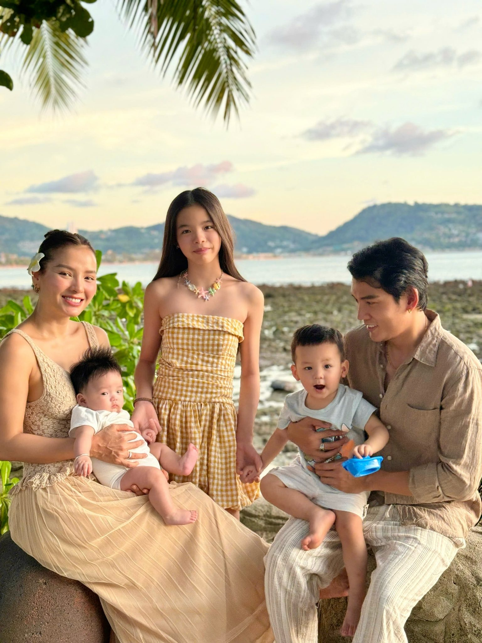 "Ái nữ" của Phương Trinh Jolie mới 12 tuổi đã cao gần bằng mẹ, chiếm trọn spotlight với đôi chân dài miên man- Ảnh 5.