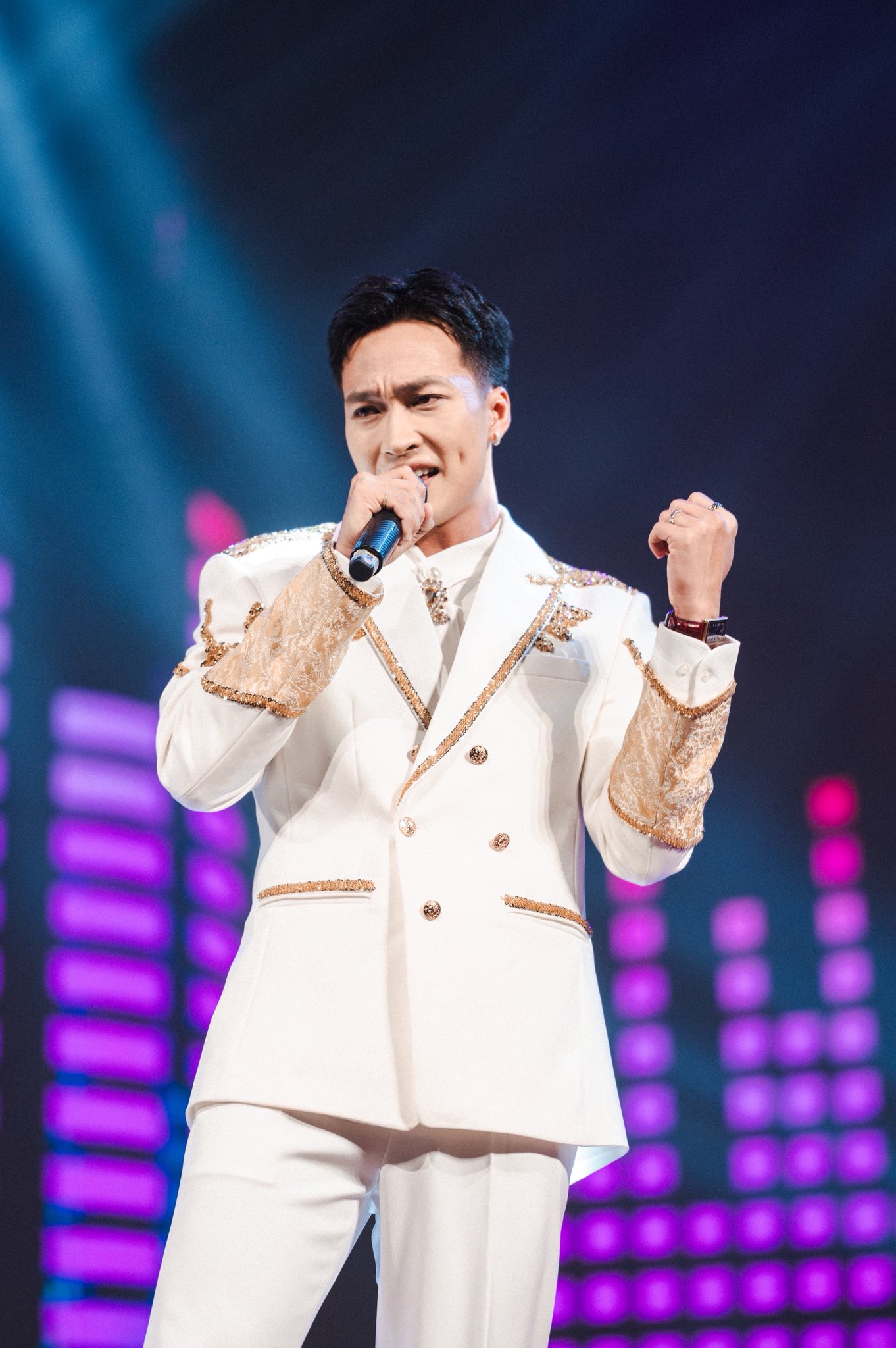 Lý do fan meeting của nam diễn viên Mưa Đỏ ế vé- Ảnh 4. Lý do fan meeting của nam diễn viên Mưa Đỏ ế vé- Ảnh 4.