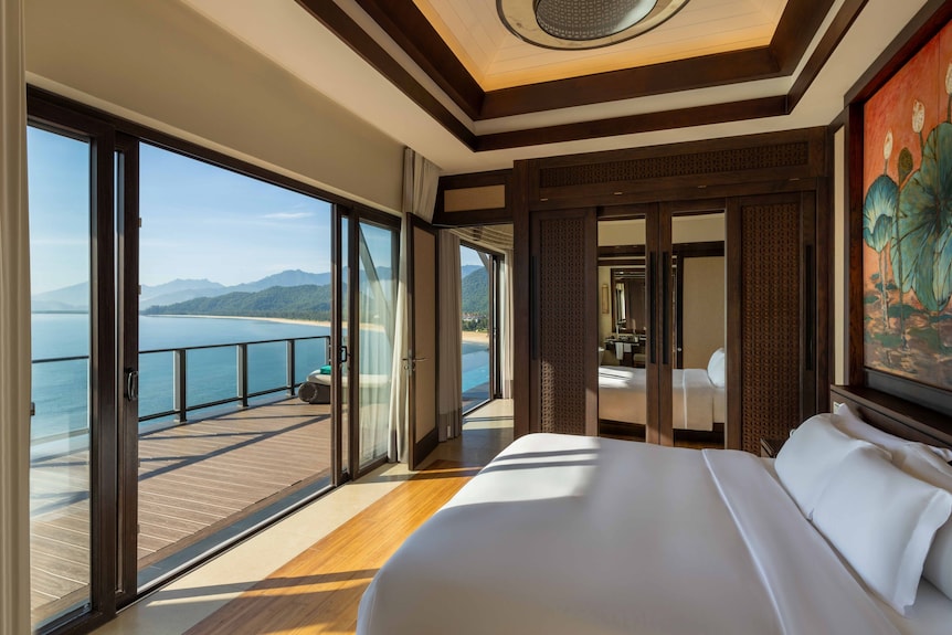 Khu nghỉ vừa được Michelin vinh danh, nằm bên rìa “vịnh biển đẹp nhất Việt Nam”, giá phòng gây bất ngờ- Ảnh 8.