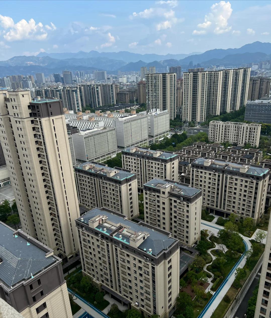 4 loại bất động sản tưởng hời nhưng càng mua càng lỗ – chuyên gia cảnh báo: Loại thứ ba “đẹp giả, hại thật”- Ảnh 2. 4 loại bất động sản tưởng hời nhưng càng mua càng lỗ – chuyên gia cảnh báo: Loại thứ ba “đẹp giả, hại thật”- Ảnh 2.