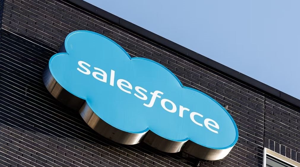 Khủng hoảng tại 1 công ty phần mềm 30 năm tuổi: Chỉ 2% khách hàng tương tác đều đặn, nội bộ chia rẽ, mất niềm tin- Ảnh 1.