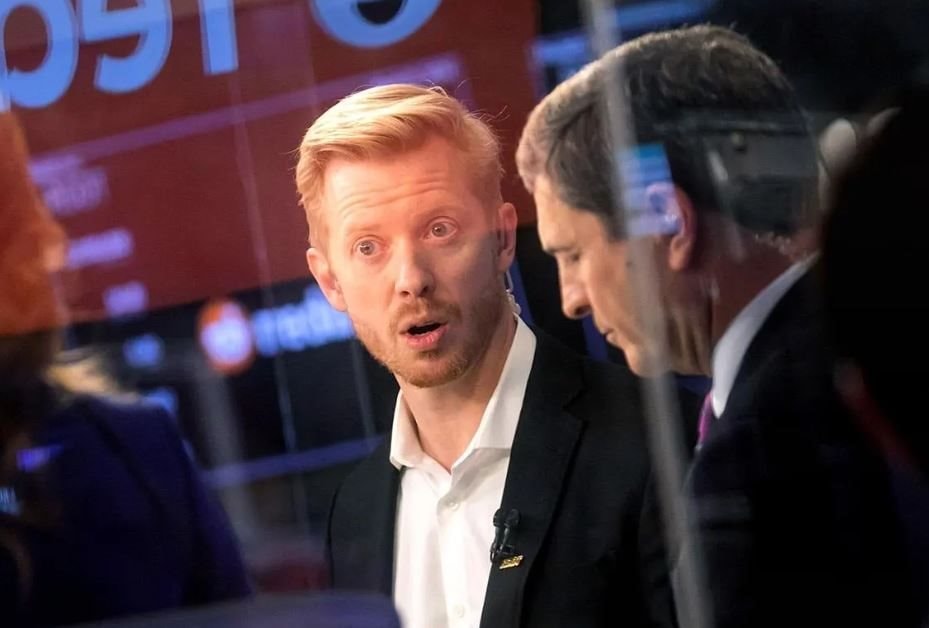 CEO trang web 'hiện tượng mạng' 35 tỷ USD chính thức trở thành tỷ phú sau 20 năm đồng sáng lập- Ảnh 1.