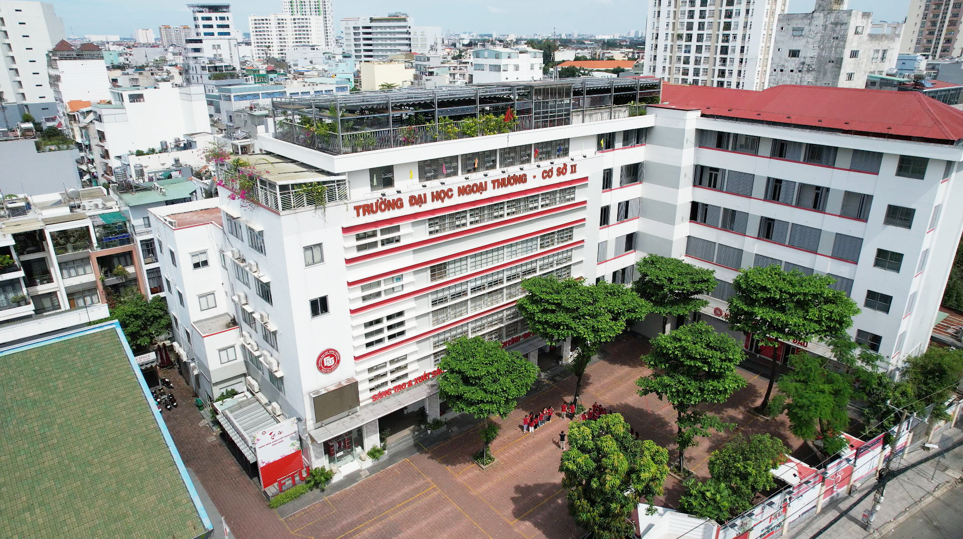 Ngôi trường tân Giáo sư trẻ nhất 2025 đang công tác có gì đặc biệt?- Ảnh 3. Ngôi trường tân Giáo sư trẻ nhất 2025 đang công tác có gì đặc biệt?- Ảnh 3.