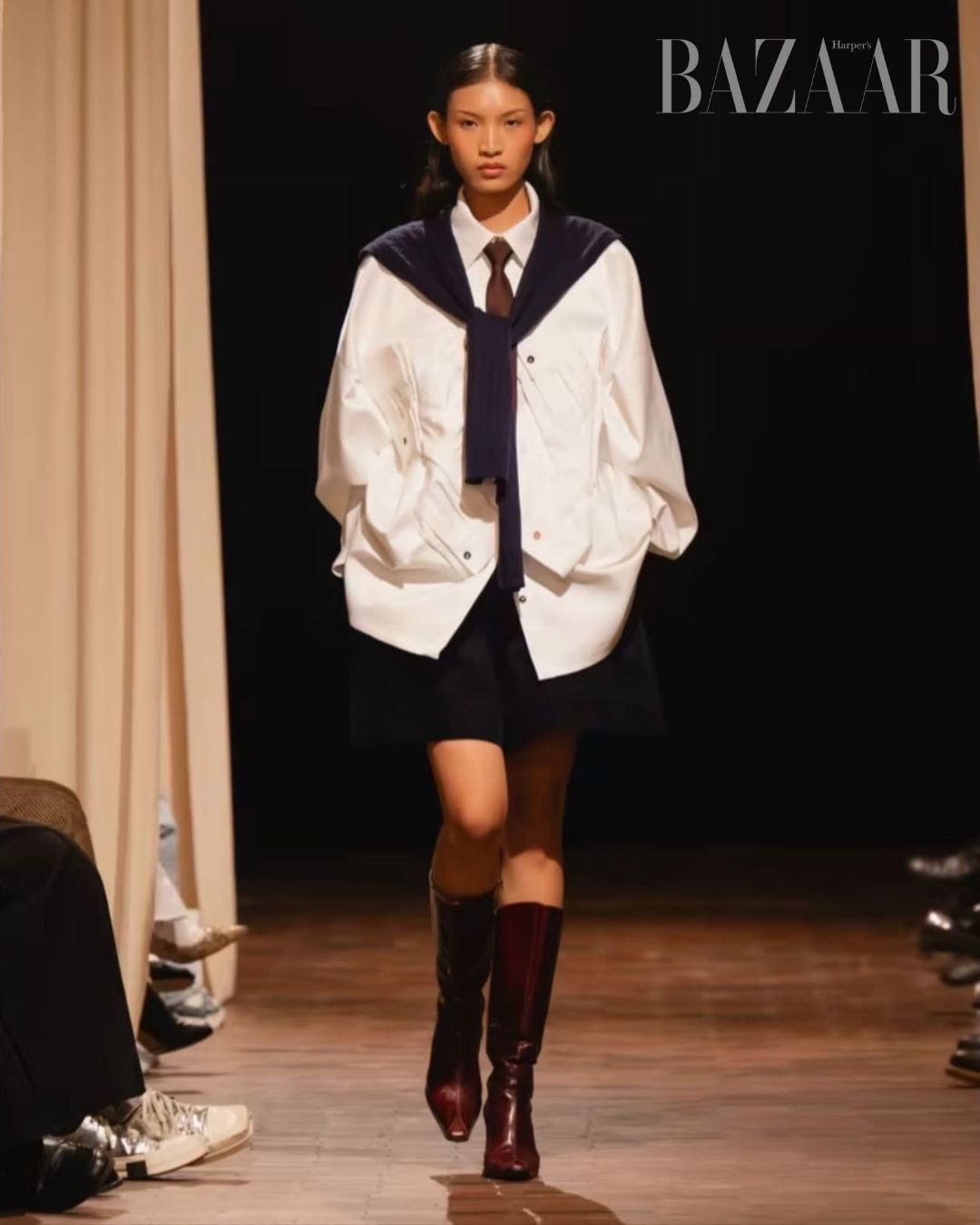 Cô gái "vượt mặt" Hoàng Thùy trình diễn cho show chính thức của Chanel là ai?- Ảnh 11.