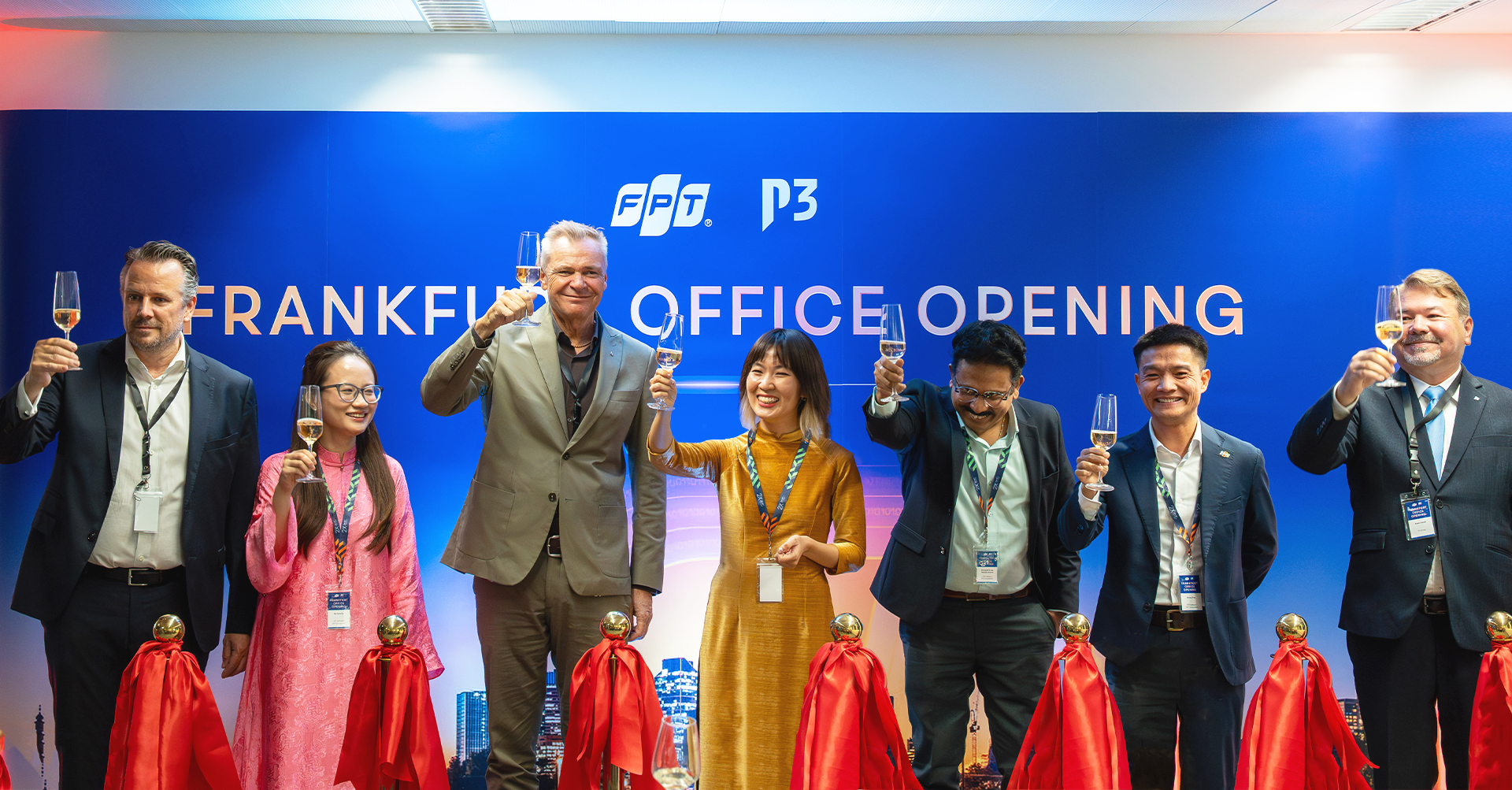 FPT mở văn phòng mới tại Frankfurt (Đức), thúc đẩy chuyển đổi số lĩnh vực tài chính ngân hàng- Ảnh 1. FPT mở văn phòng mới tại Frankfurt (Đức), thúc đẩy chuyển đổi số lĩnh vực tài chính ngân hàng- Ảnh 1.