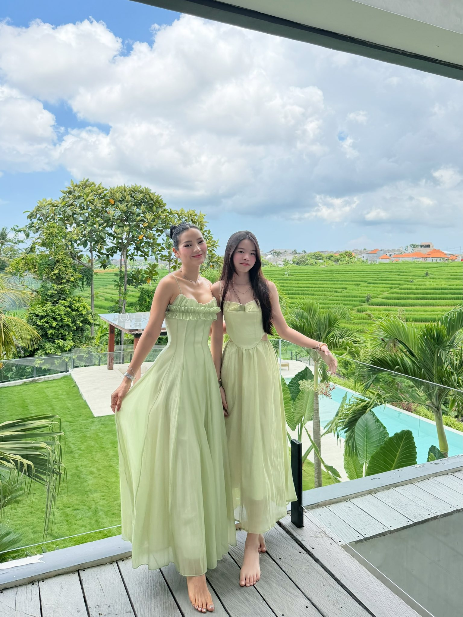 "Ái nữ" của Phương Trinh Jolie mới 12 tuổi đã cao gần bằng mẹ, chiếm trọn spotlight với đôi chân dài miên man- Ảnh 2.