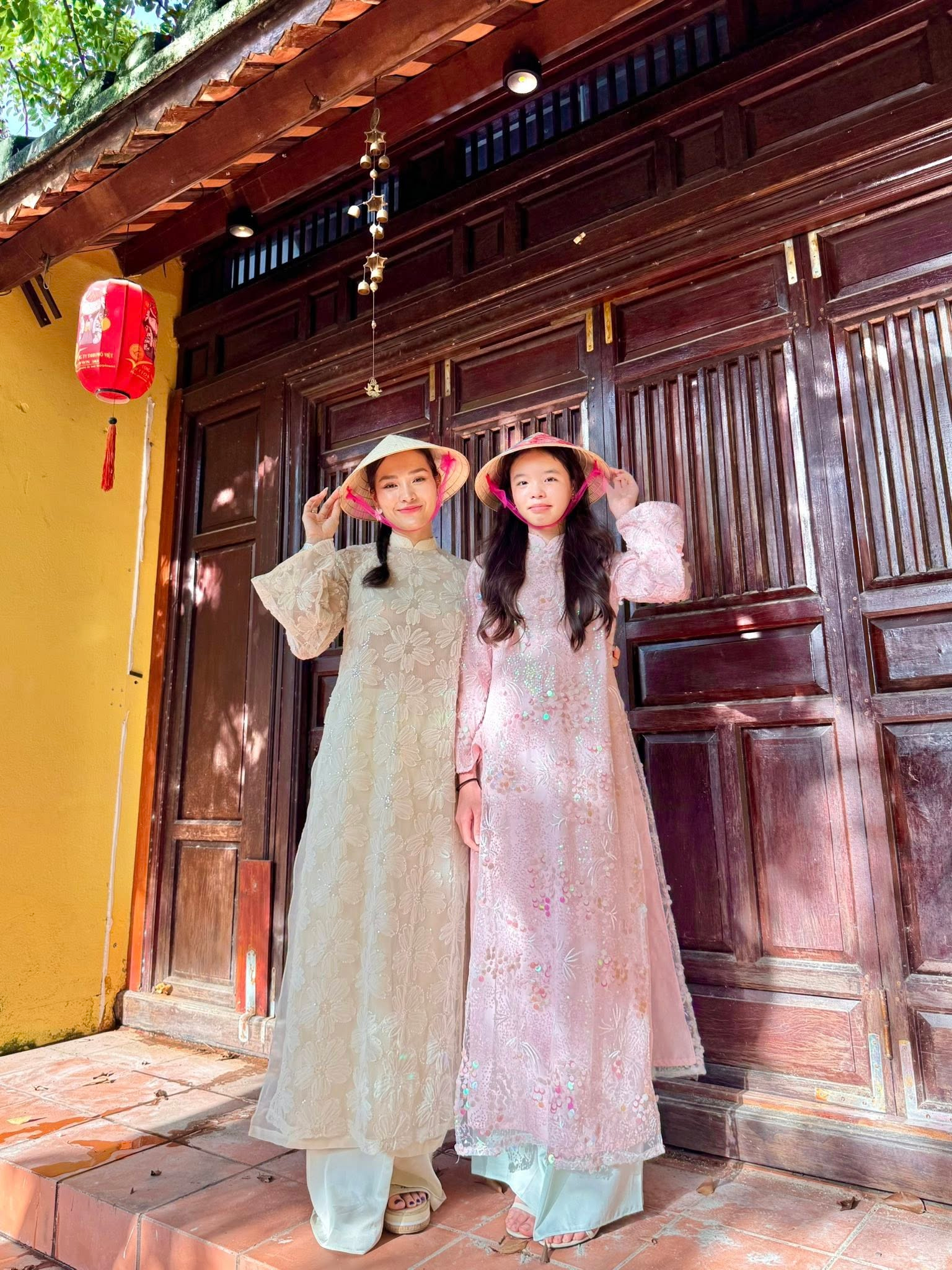 "Ái nữ" của Phương Trinh Jolie mới 12 tuổi đã cao gần bằng mẹ, chiếm trọn spotlight với đôi chân dài miên man- Ảnh 7.