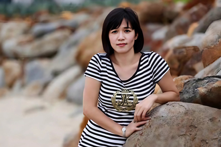 Cô bé bán báo 'Biệt động Sài Gòn': Làm tiếp viên hàng không, sống kín tiếng- Ảnh 2.