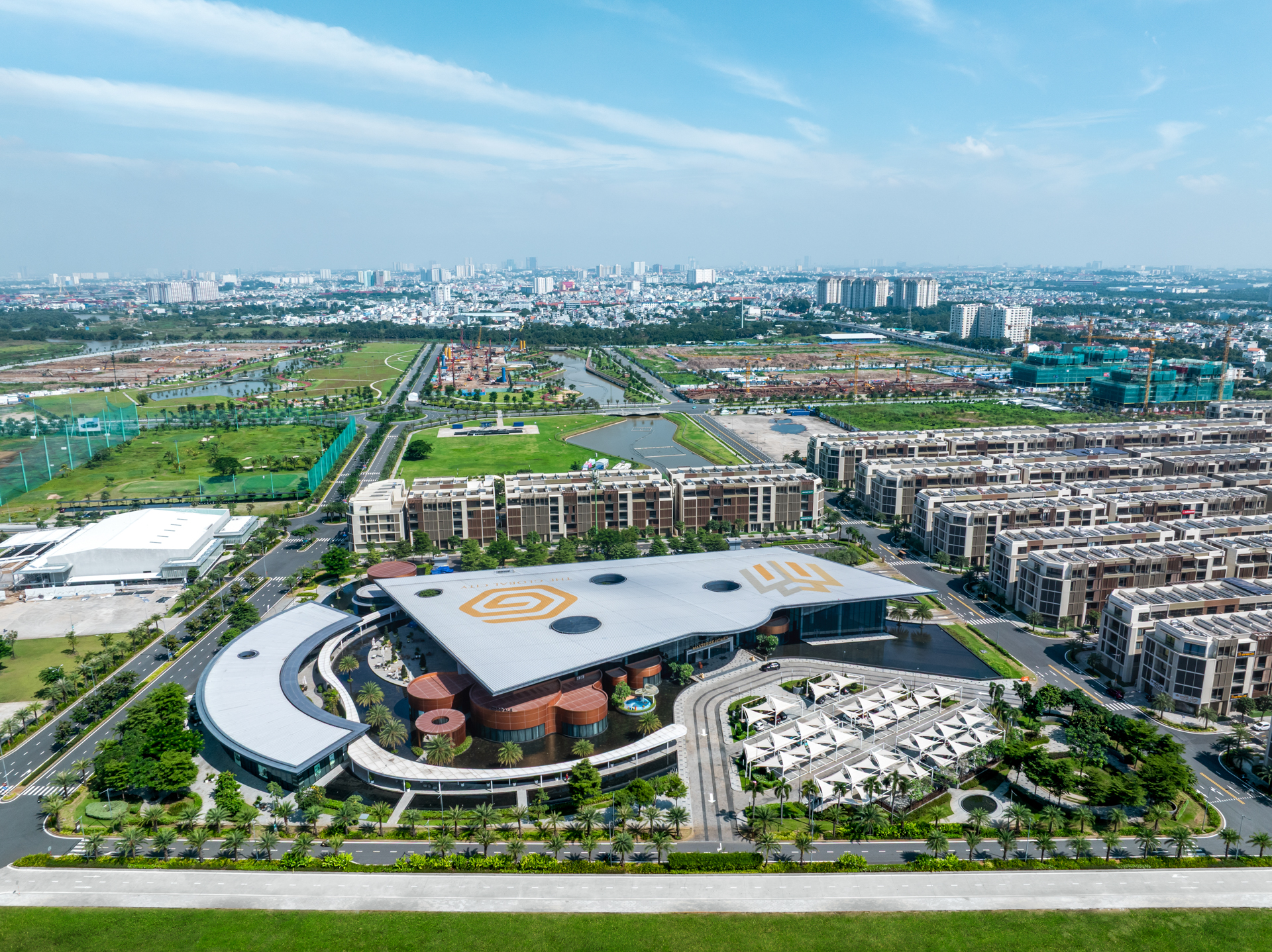 Vẽ lại bản đồ giao thông khu Đông: Tuyến đường dài 660m xuyên qua đô thị quốc tế “tỷ đô” chuẩn bị thông xe, giảm ùn tắc cho nút giao lớn nhất TP HCM- Ảnh 4. Vẽ lại bản đồ giao thông khu Đông: Tuyến đường dài 660m xuyên qua đô thị quốc tế “tỷ đô” chuẩn bị thông xe, giảm ùn tắc cho nút giao lớn nhất TP HCM- Ảnh 4.