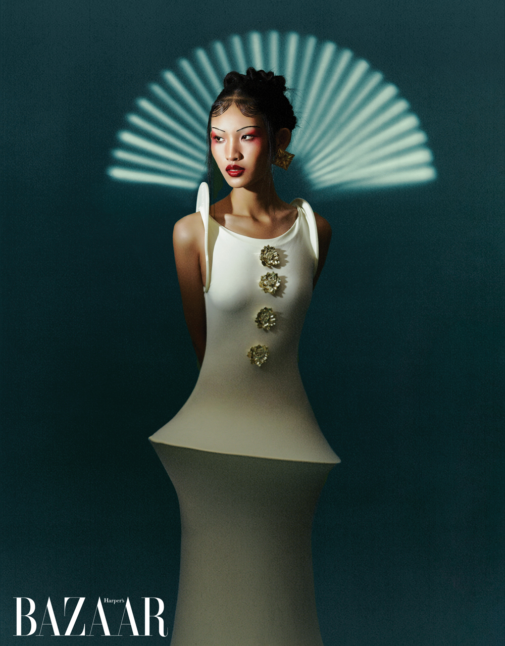 Cô gái "vượt mặt" Hoàng Thùy trình diễn cho show chính thức của Chanel là ai?- Ảnh 14.