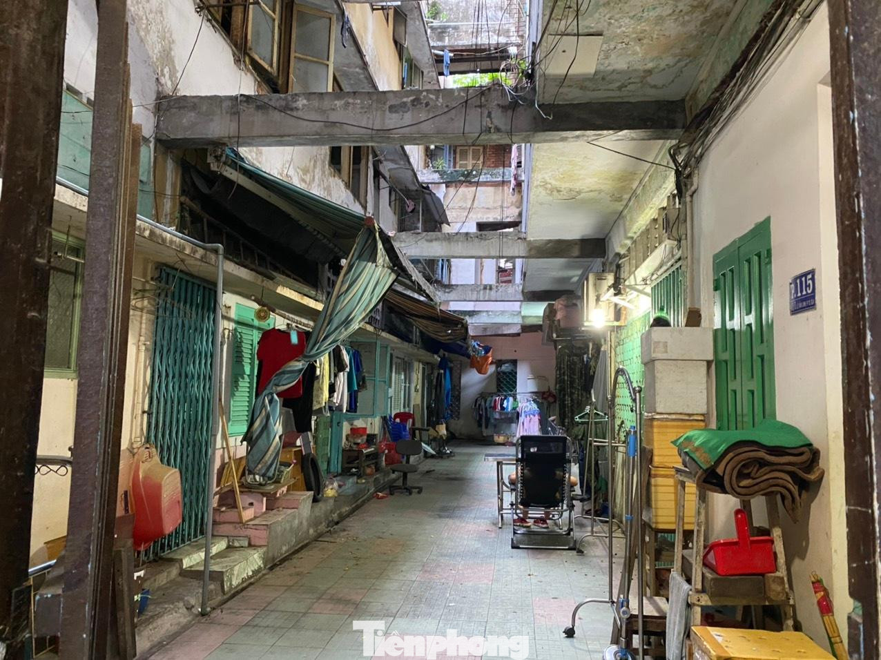 Chỉ đạo mới nhất của TPHCM về kiểm định chung cư cũ- Ảnh 1.