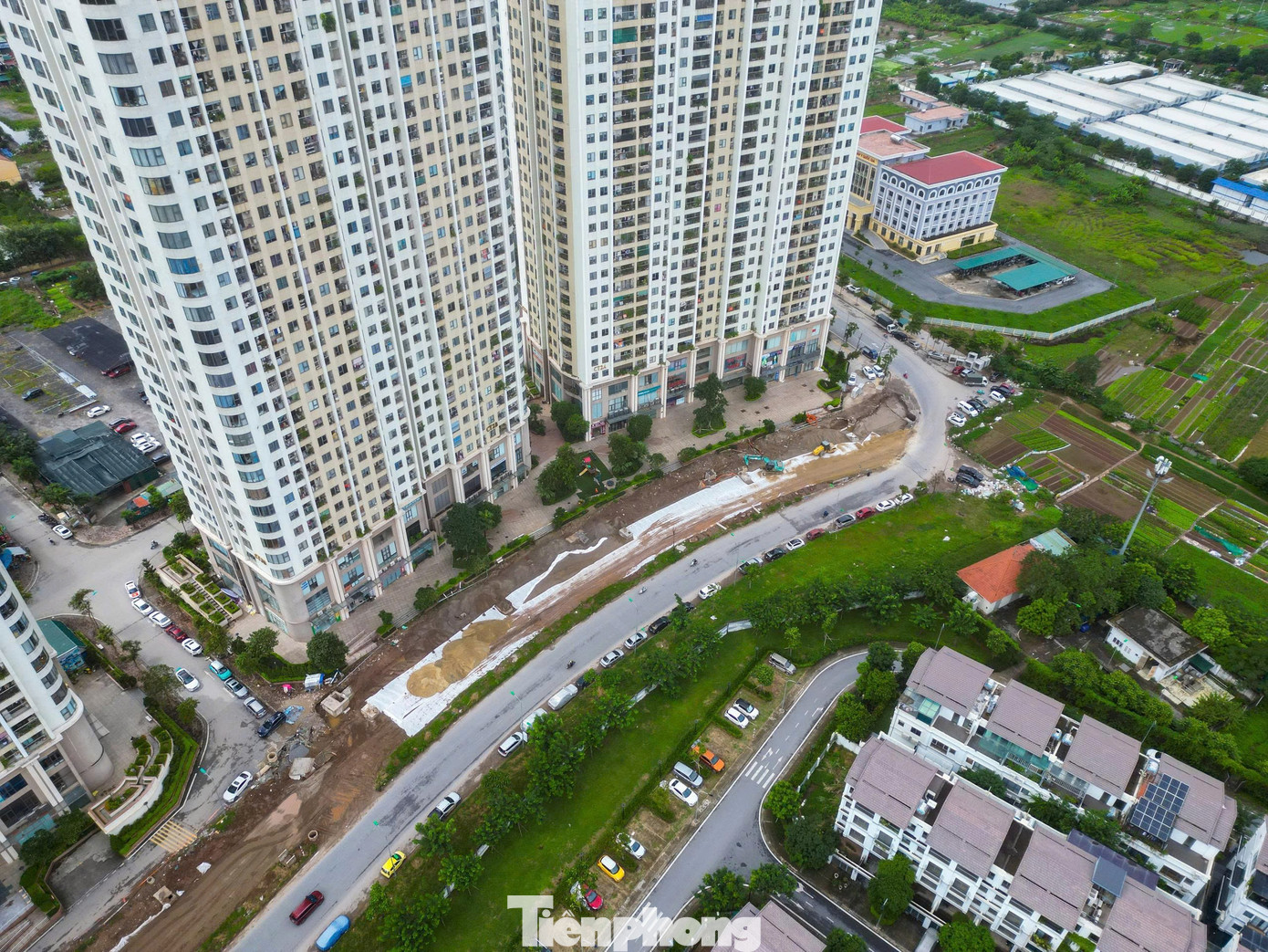 Toàn cảnh tuyến đường hơn trăm tỉ nối hai vành đai Hà Nội đang dần hoàn thiện- Ảnh 4.