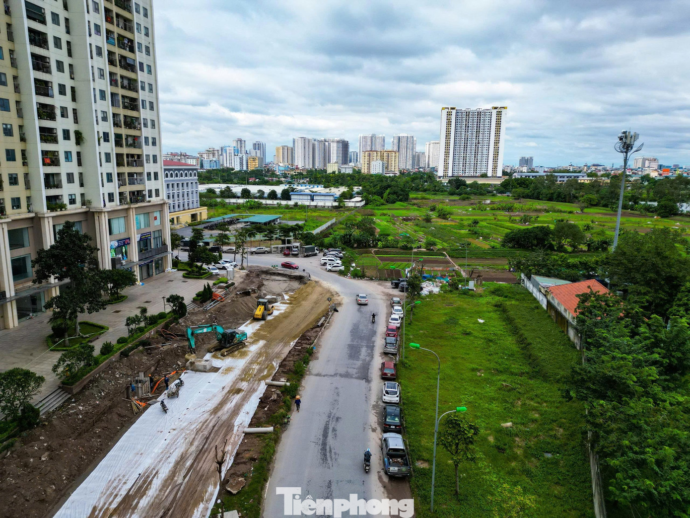 Toàn cảnh tuyến đường hơn trăm tỉ nối hai vành đai Hà Nội đang dần hoàn thiện- Ảnh 3.