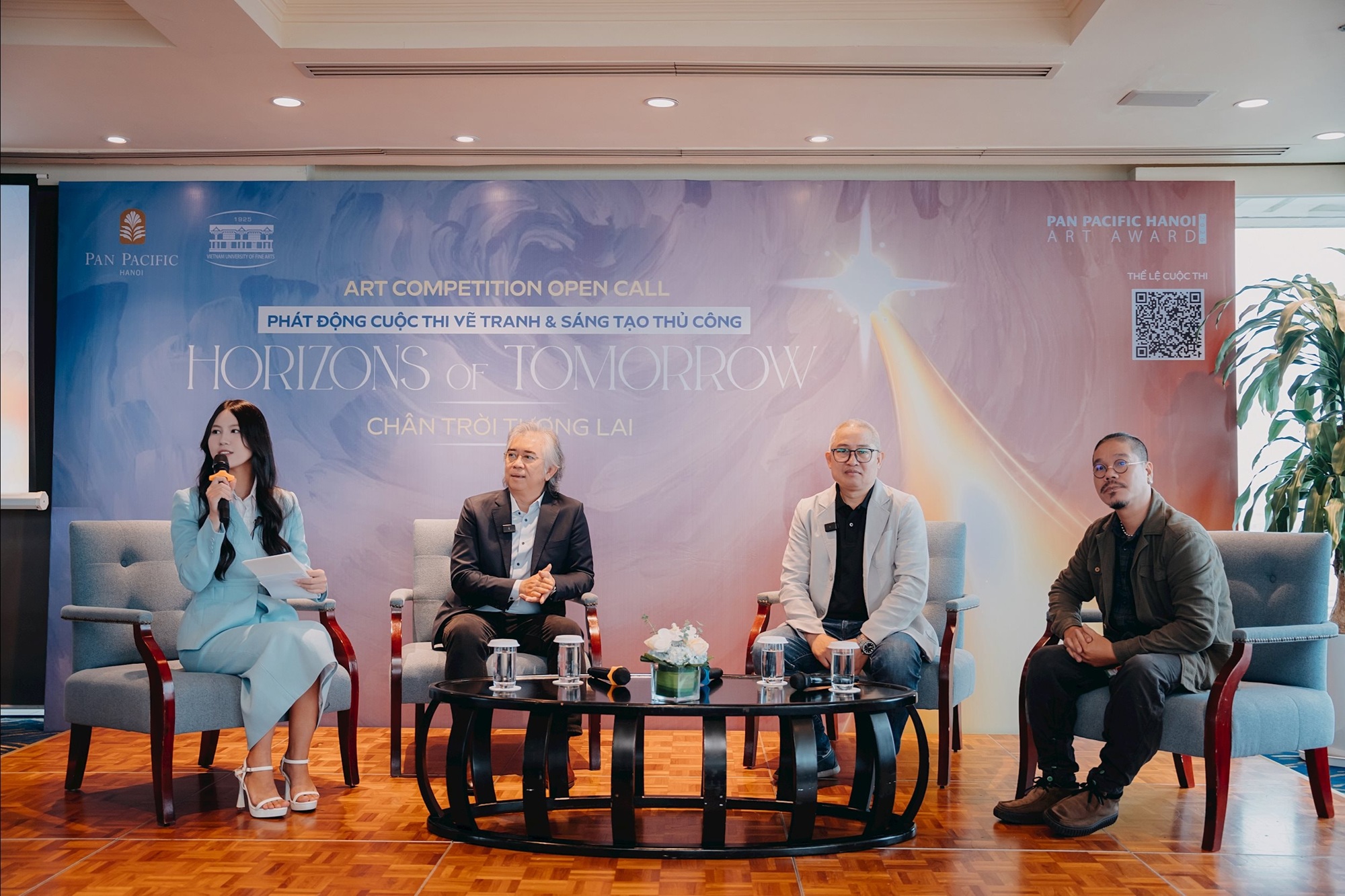 Khách sạn Pan Pacific Hà Nội 'mở đường' cho nghệ sĩ trẻ kể câu chuyện về tương lai bằng sắc màu nghệ thuật- Ảnh 1. Khách sạn Pan Pacific Hà Nội 'mở đường' cho nghệ sĩ trẻ kể câu chuyện về tương lai bằng sắc màu nghệ thuật- Ảnh 1.