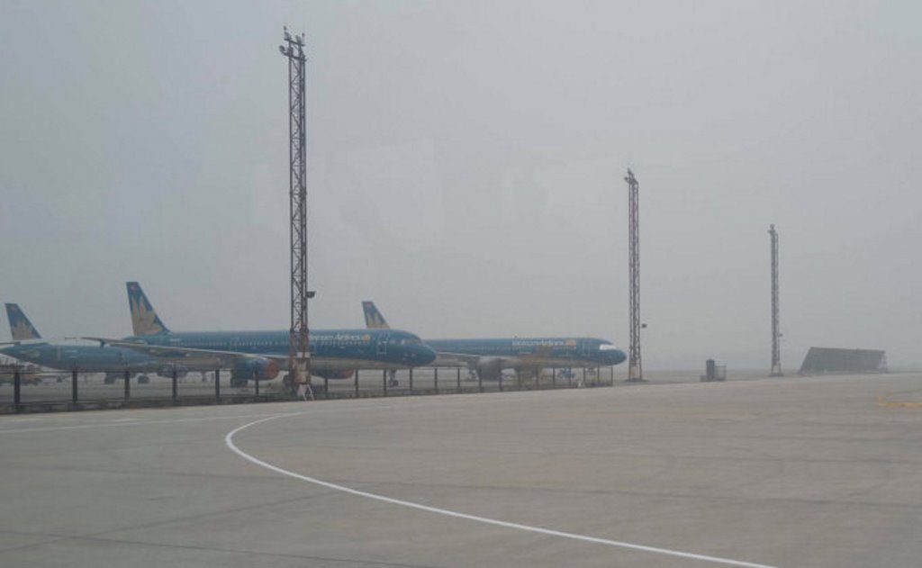 Thông tin khẩn về 5 sân bay ngay trước khi bão số 13 Kalmaegi đổ bộ- Ảnh 1. Thông tin khẩn về 5 sân bay ngay trước khi bão số 13 Kalmaegi đổ bộ- Ảnh 1.