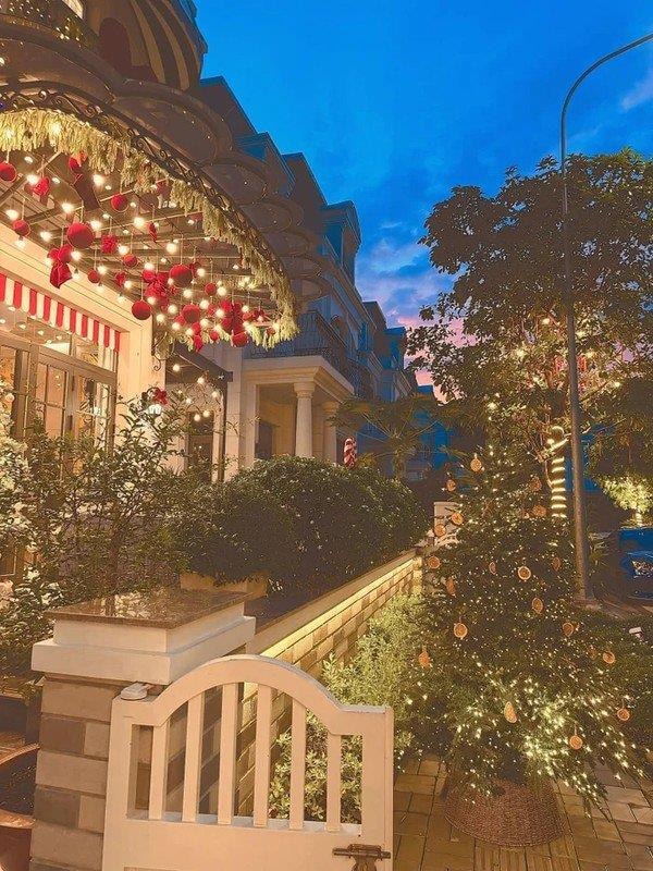 Có gì trong căn biệt thự Có gì trong căn biệt thự