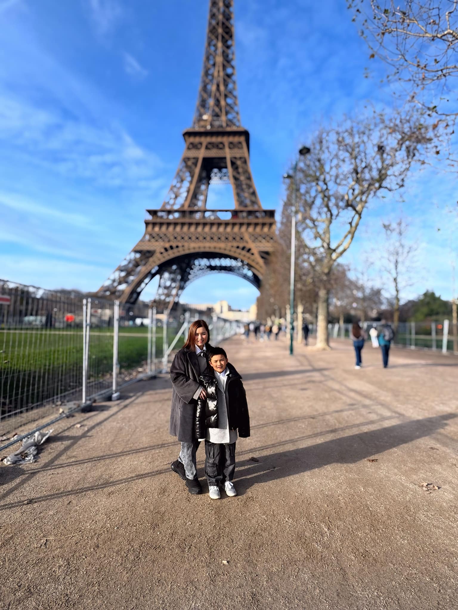 Con trai 8 tuổi của Đan Trường có 3 công ty: Thương hiệu ở Campuchia được mở với mục đích bất ngờ- Ảnh 11. Con trai 8 tuổi của Đan Trường có 3 công ty: Thương hiệu ở Campuchia được mở với mục đích bất ngờ- Ảnh 11.