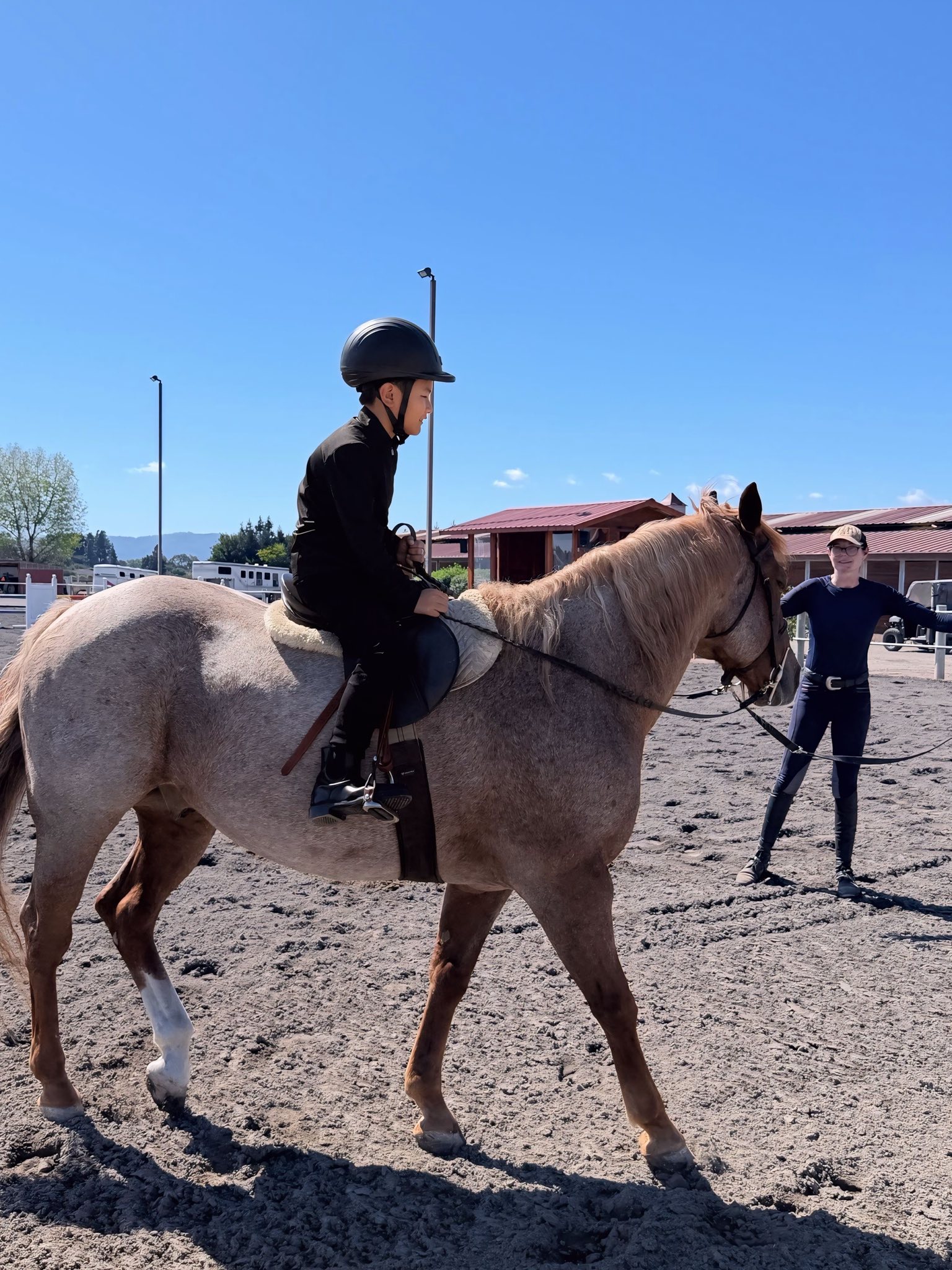 Con trai 8 tuổi của Đan Trường có 3 công ty: Thương hiệu ở Campuchia được mở với mục đích bất ngờ- Ảnh 3. Con trai 8 tuổi của Đan Trường có 3 công ty: Thương hiệu ở Campuchia được mở với mục đích bất ngờ- Ảnh 3.