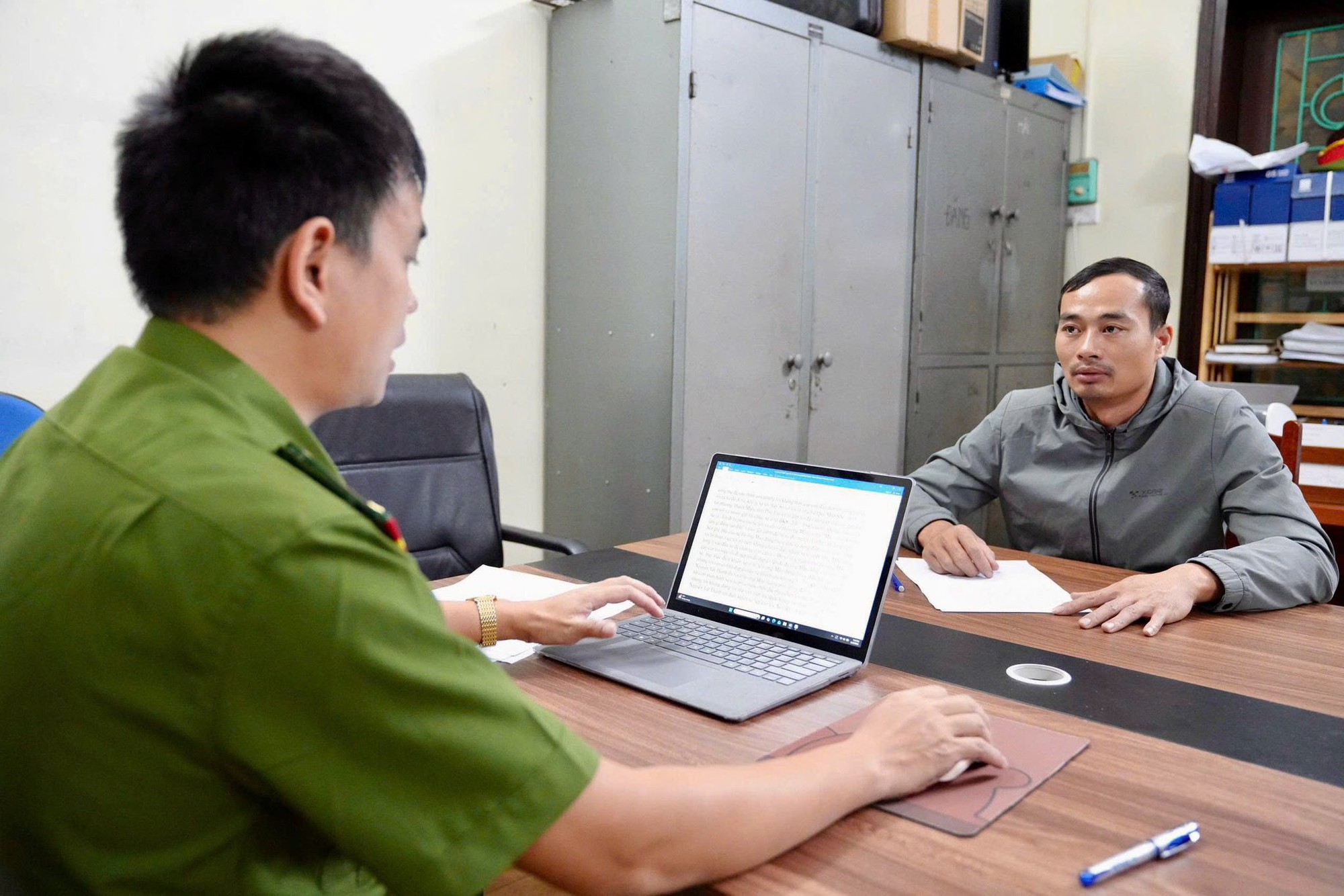 Bắt tạm giam Đoàn Văn Đại, đối tượng lái ô tô đâm chết bố vợ cũ- Ảnh 2.