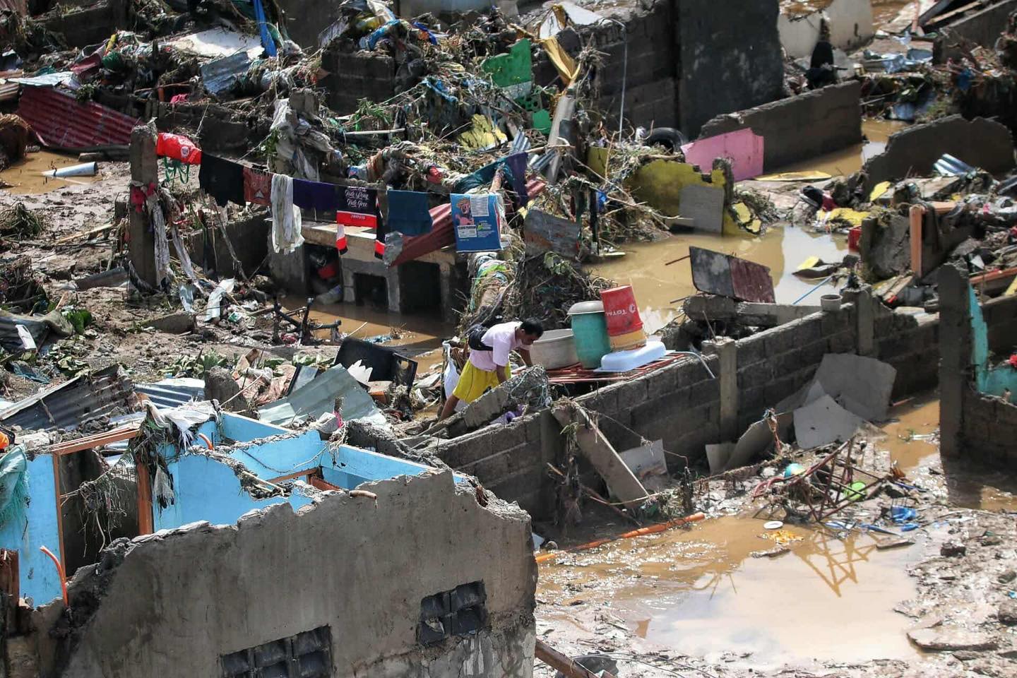 Bão cuồng phong Kalmaegi quá hung tàn, tất cả đều bị phá hủy: Những hình ảnh flycam lột tả sự thảm khốc- Ảnh 8. Bão cuồng phong Kalmaegi quá hung tàn, tất cả đều bị phá hủy: Những hình ảnh flycam lột tả sự thảm khốc- Ảnh 8.