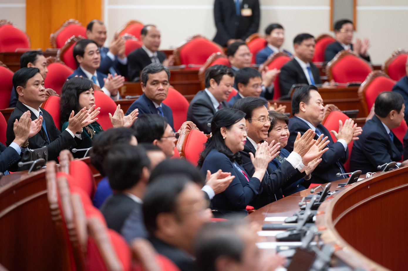 Nhân sự giới thiệu tham gia Bộ Chính trị, Ban Bí thư khóa XIV phải có tầm nhìn chiến lược quốc gia- Ảnh 2.