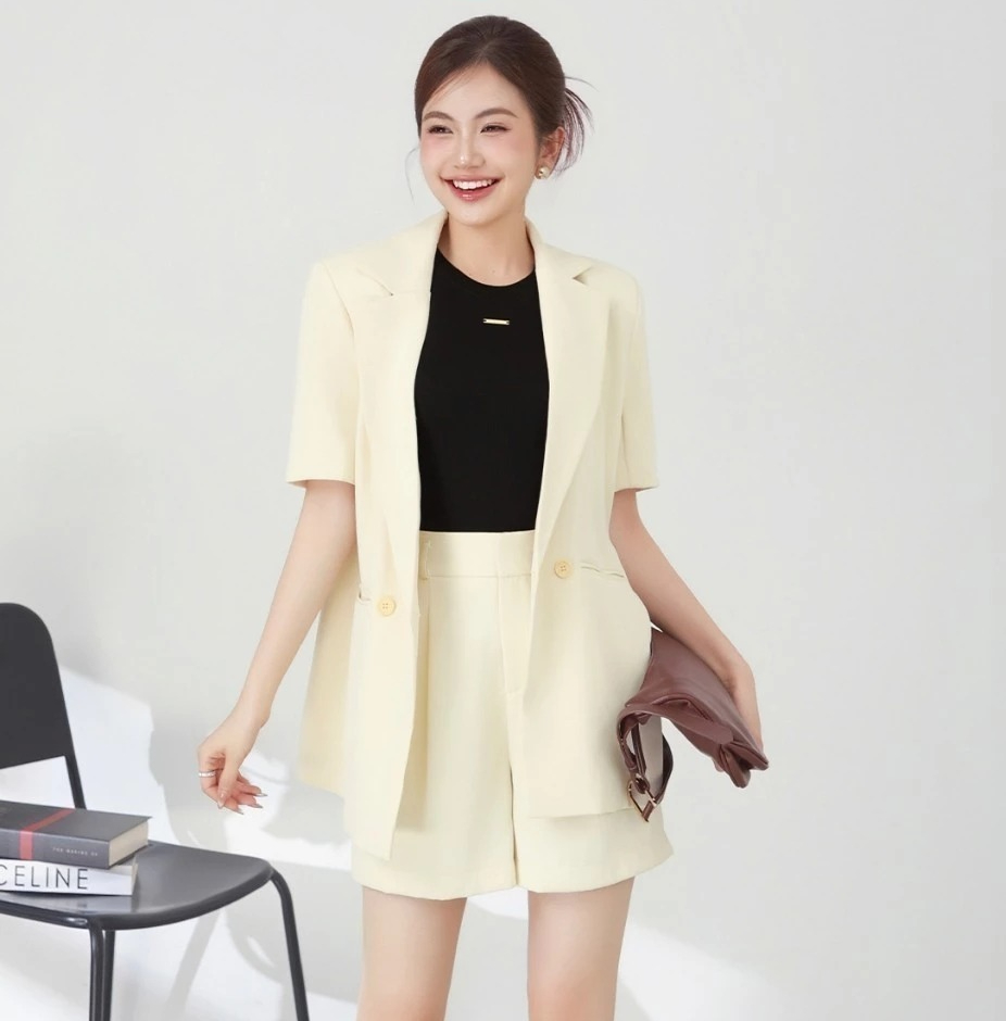 Lựa chọn của Phương Oanh- Ảnh 8. Lựa chọn của Phương Oanh- Ảnh 8.