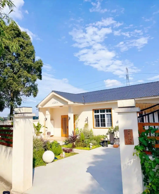 Con gái xây nhà 1,5 tỷ đồng cho cha mẹ dưỡng già ở quê: Không xa hoa, hào nhoáng nhưng thoải mái, ấm cúng hơn biệt thự nơi thành phố- Ảnh 1. Con gái xây nhà 1,5 tỷ đồng cho cha mẹ dưỡng già ở quê: Không xa hoa, hào nhoáng nhưng thoải mái, ấm cúng hơn biệt thự nơi thành phố- Ảnh 1.